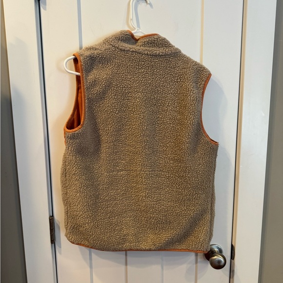 Vest - Picture 2 of 2